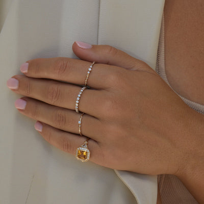 November Birthstone and The Topaz & Citrine Birthstone Meaning
