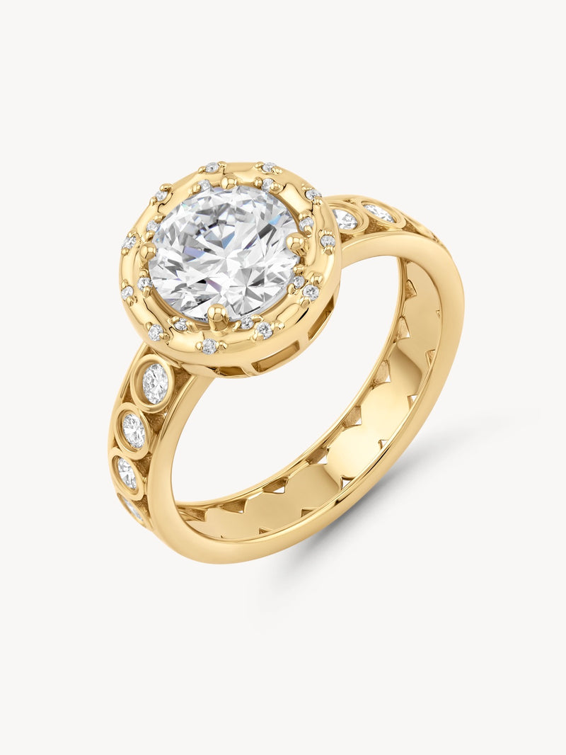 Grand Spotlight Diamond Ring