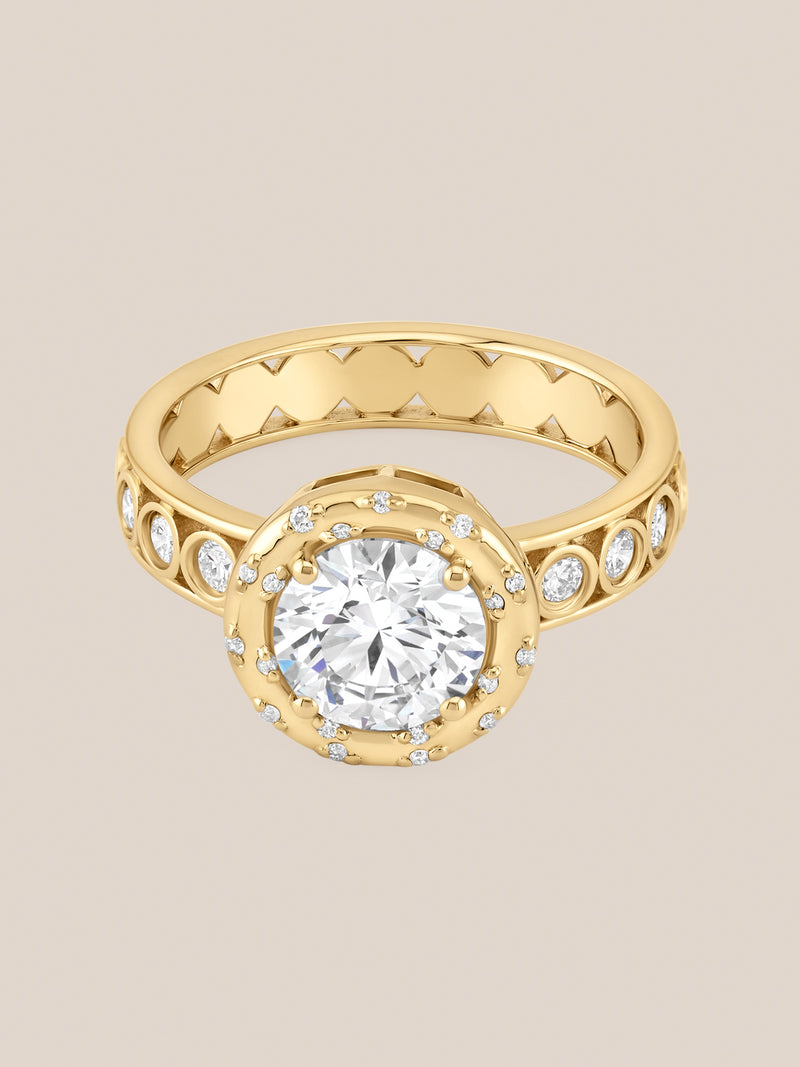 Grand Spotlight Diamond Ring