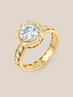 Grand Spotlight Diamond Ring