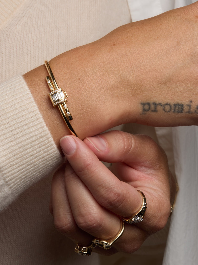 Vaulted Latch Bracelet