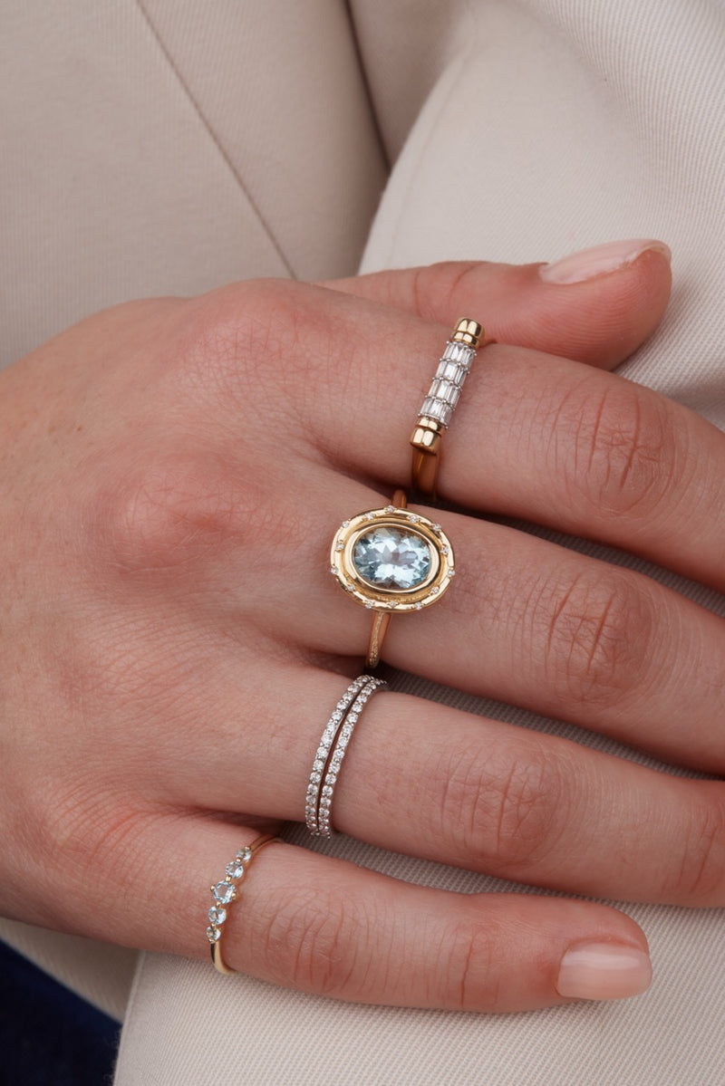 Aquamarine Oval Spotlight Ring