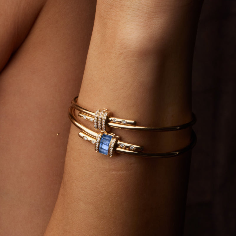 Sapphire Vaulted Latch Bracelet