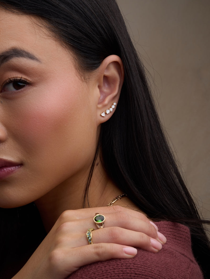 Oval-Cut Buckle Ring