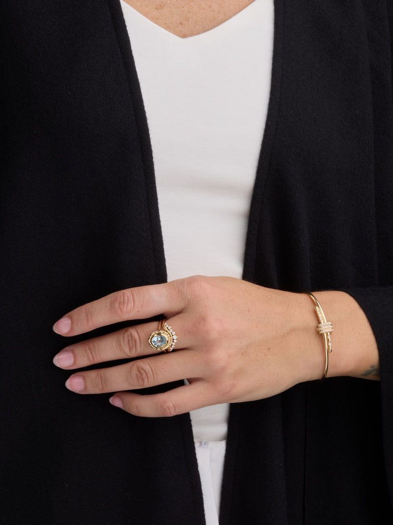 Aquamarine Oval Spotlight Ring