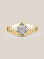 Pointe Ring