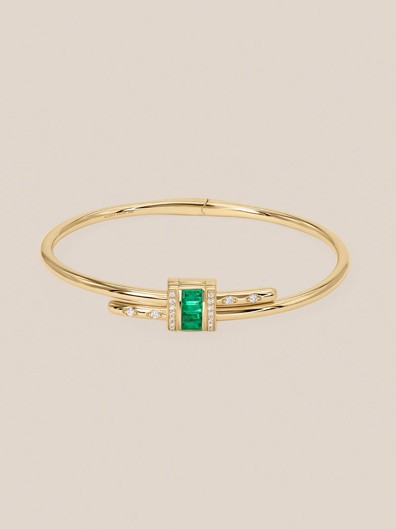 Vaulted Latch Bracelet