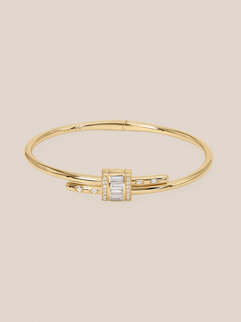 Vaulted Latch Bracelet
