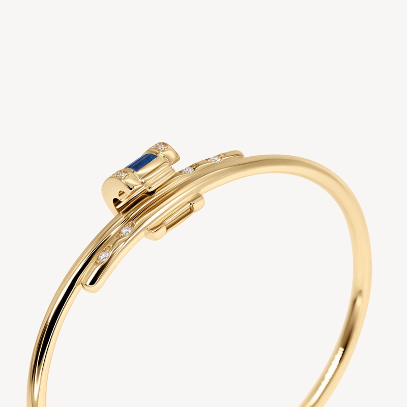 Vaulted Latch Bracelet
