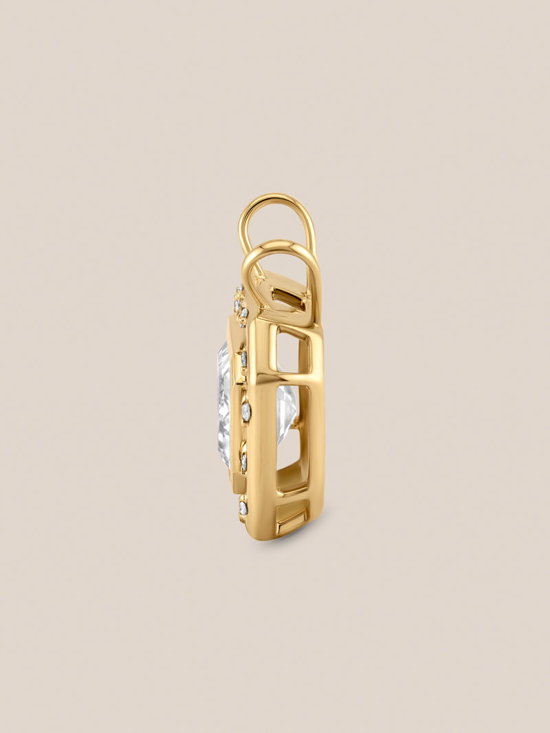 Spotlight Round Diamond Pendant