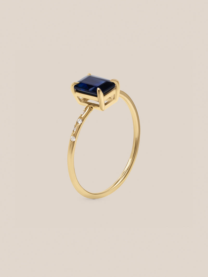 Large Starry Sapphire Ring