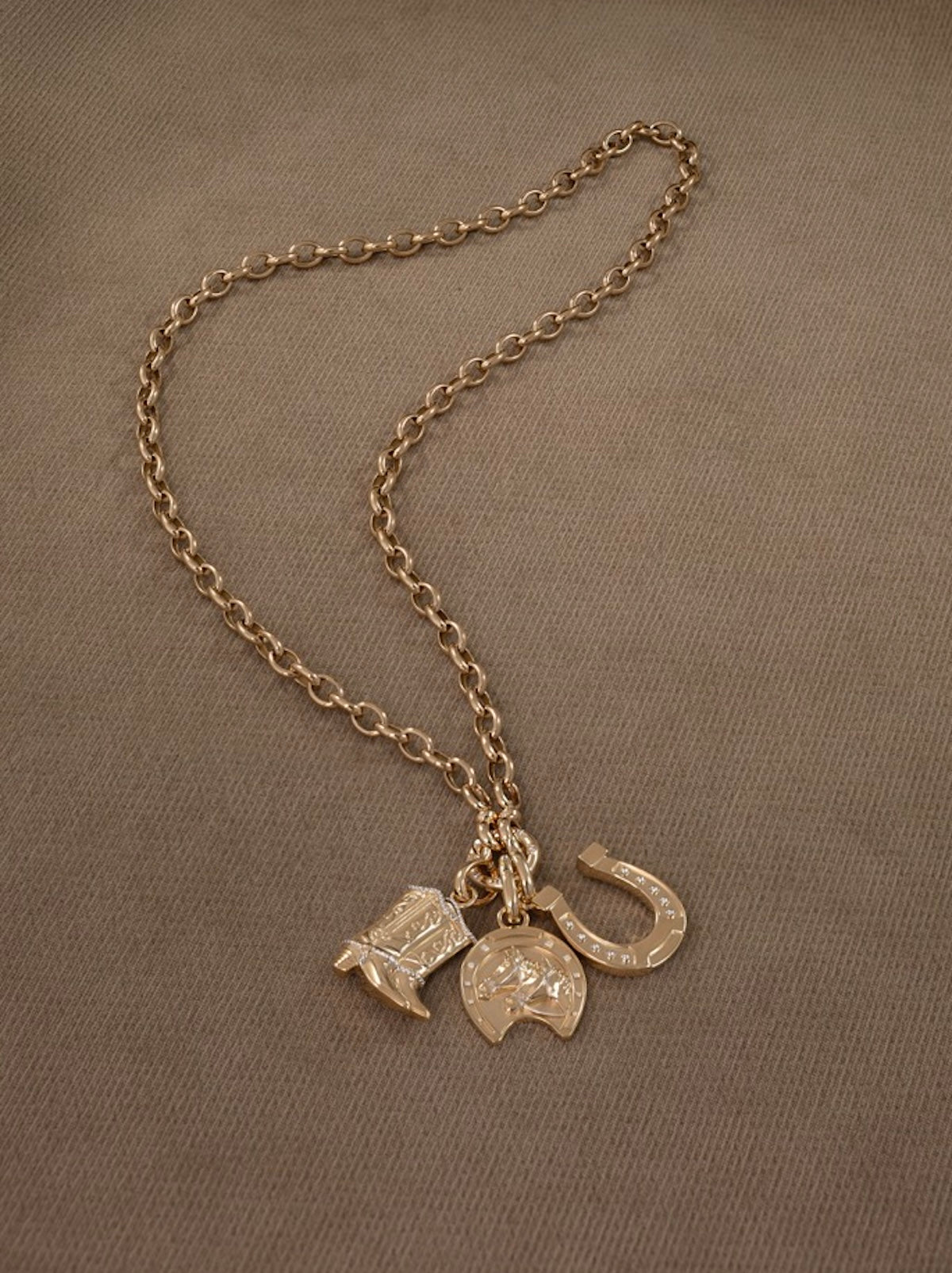 Horseshoe Charm in 14K Solid Yellow Gold | Audry Rose