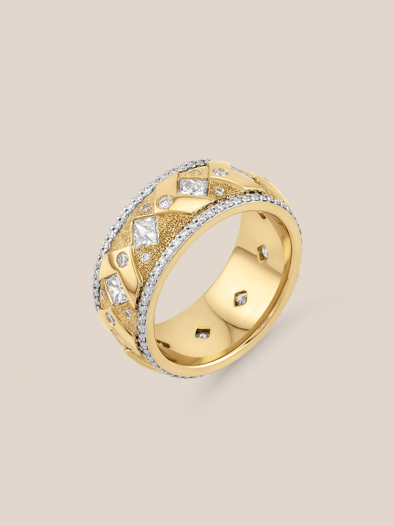 Pave Diamond Argyle Band