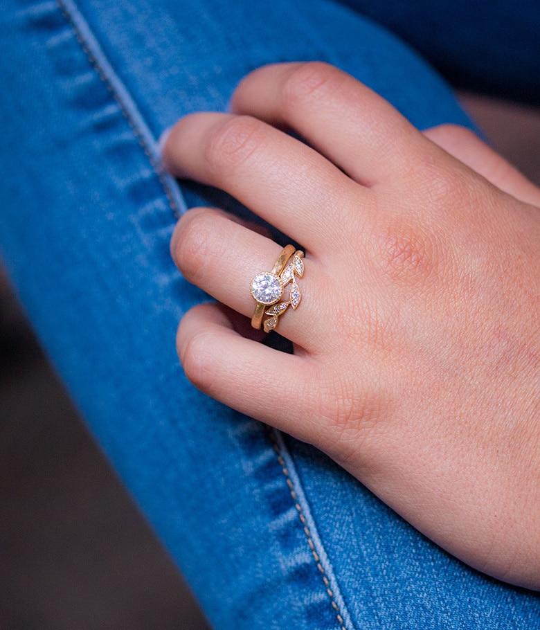 18k 5 Leaf Curve Ring - LoveAudryRose.com